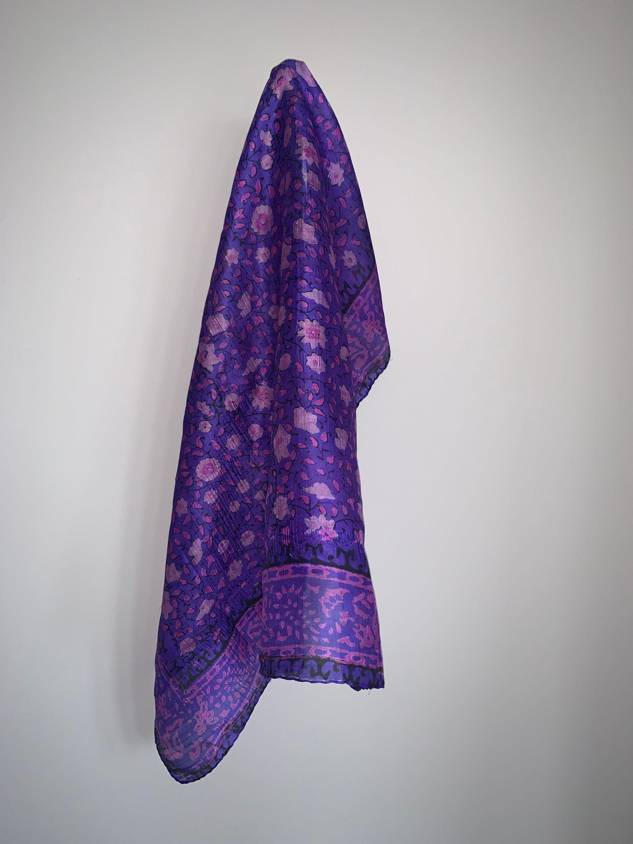 Silk Scarves (Assorted Large Square)